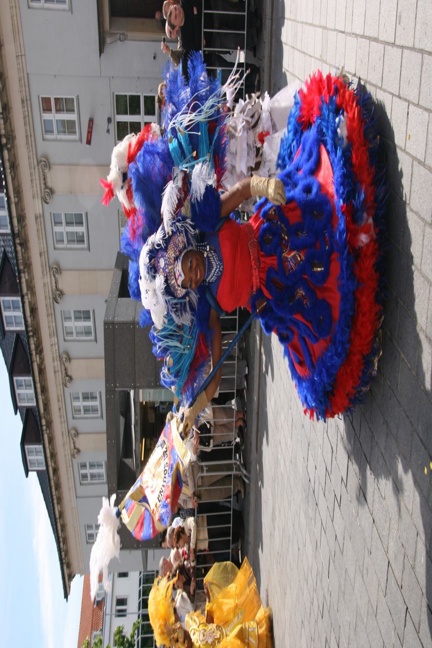 * Image 9