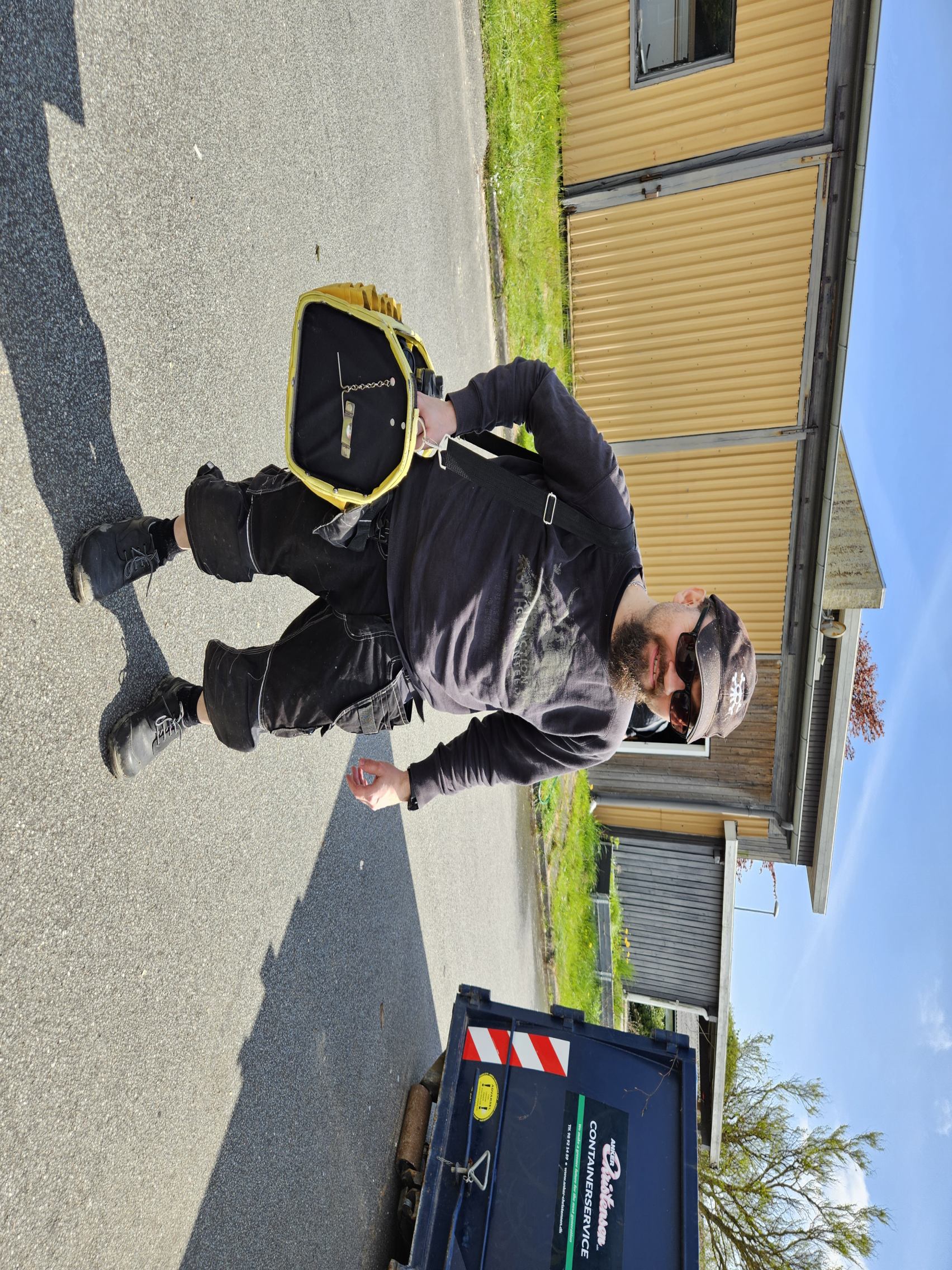 * Image 125