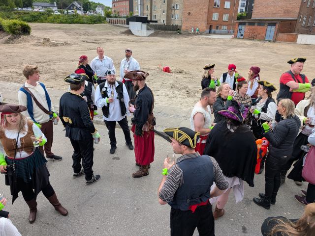 * Image 23