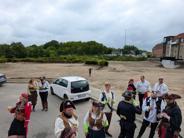 * Image 25