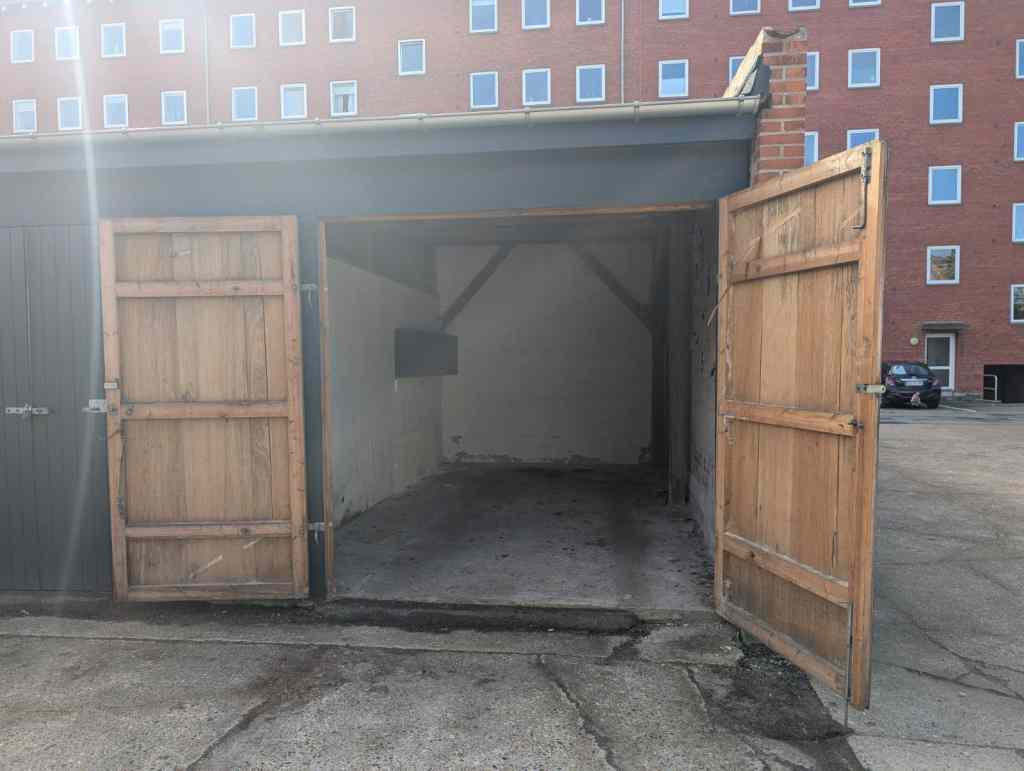 * Image 11