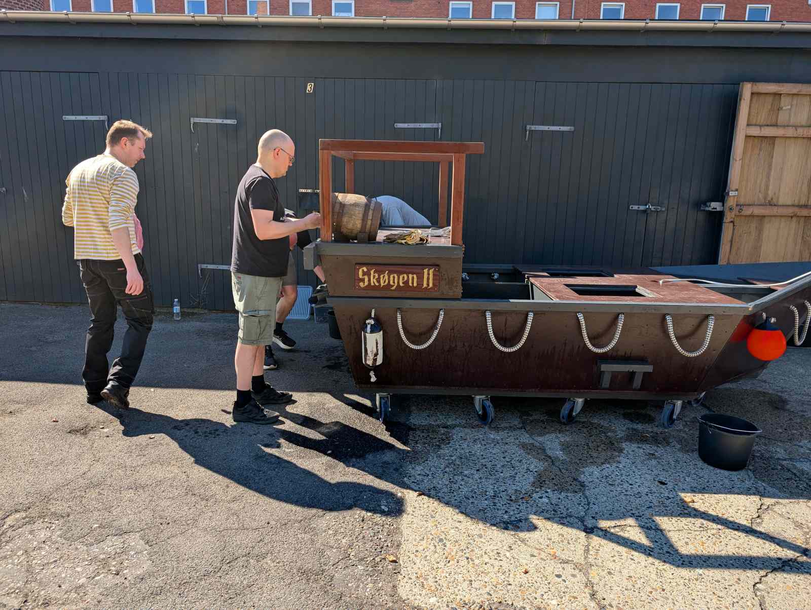 * Image 31
