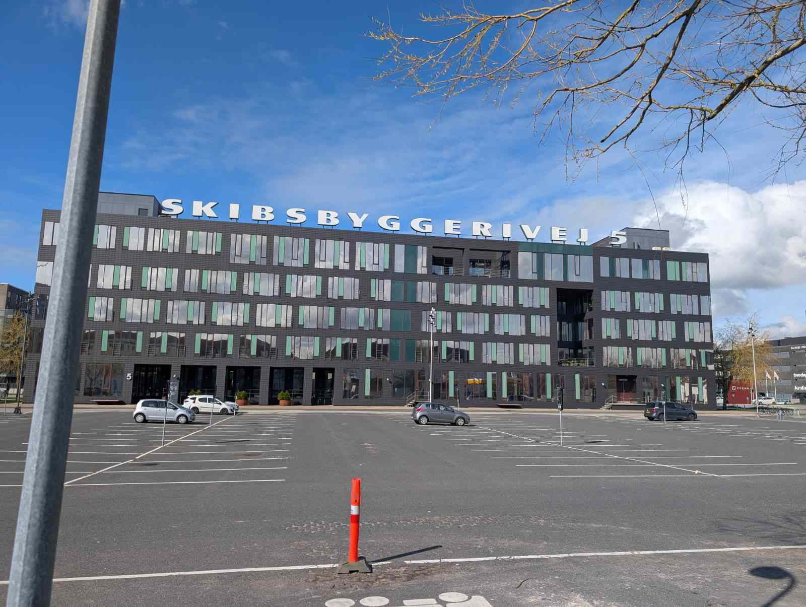 * Image 23