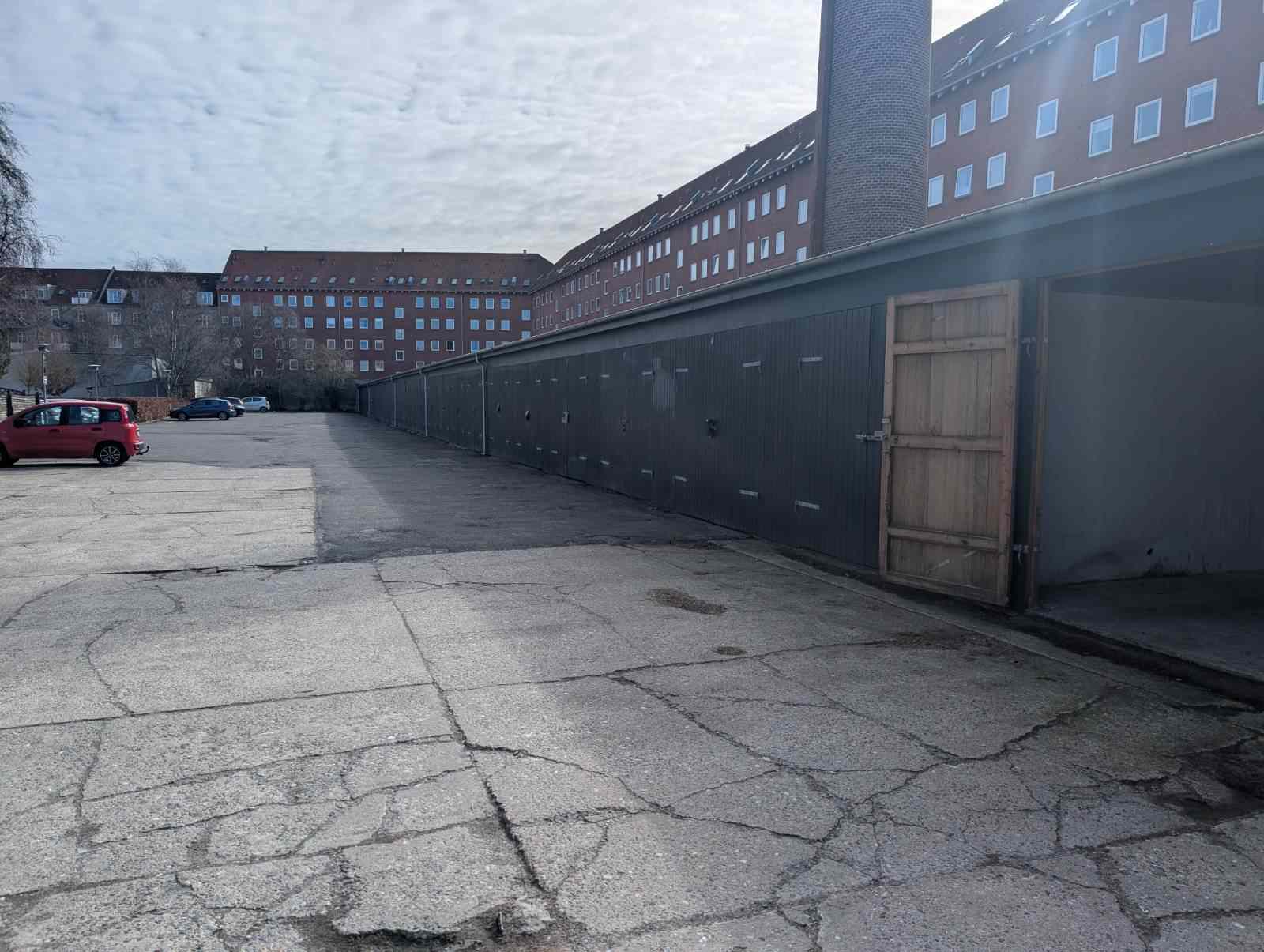 * Image 15