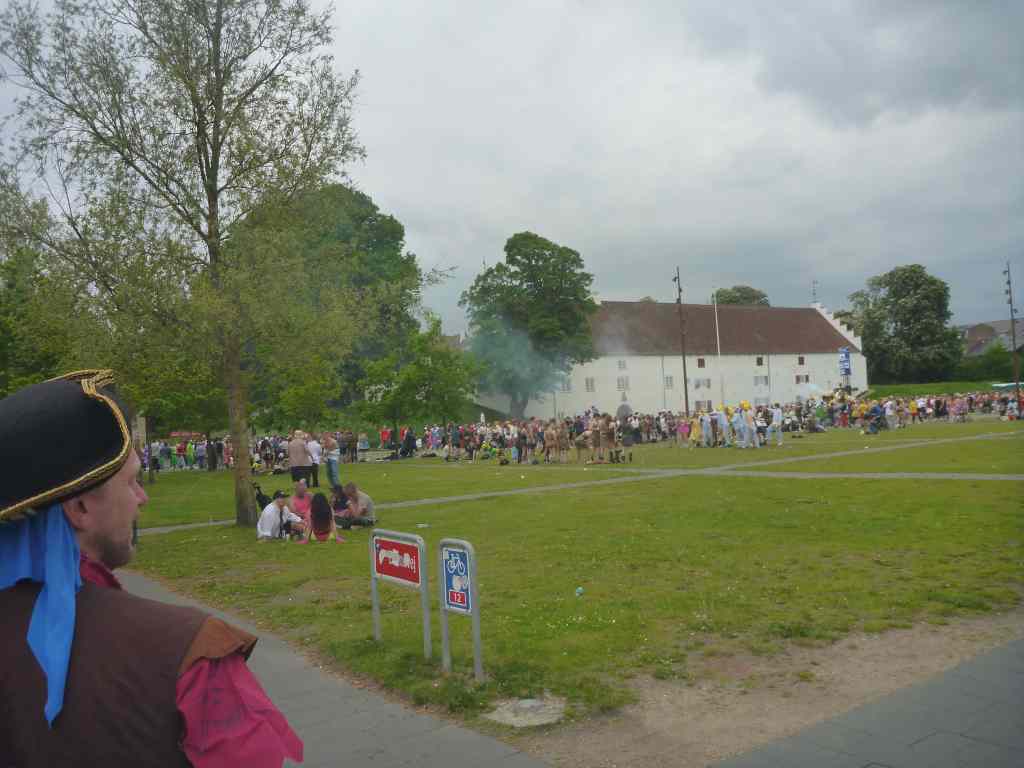 * Image 104