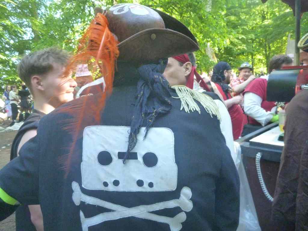 * Image 210