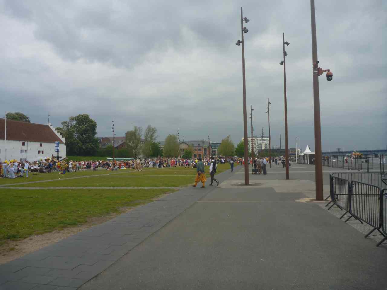 * Image 103